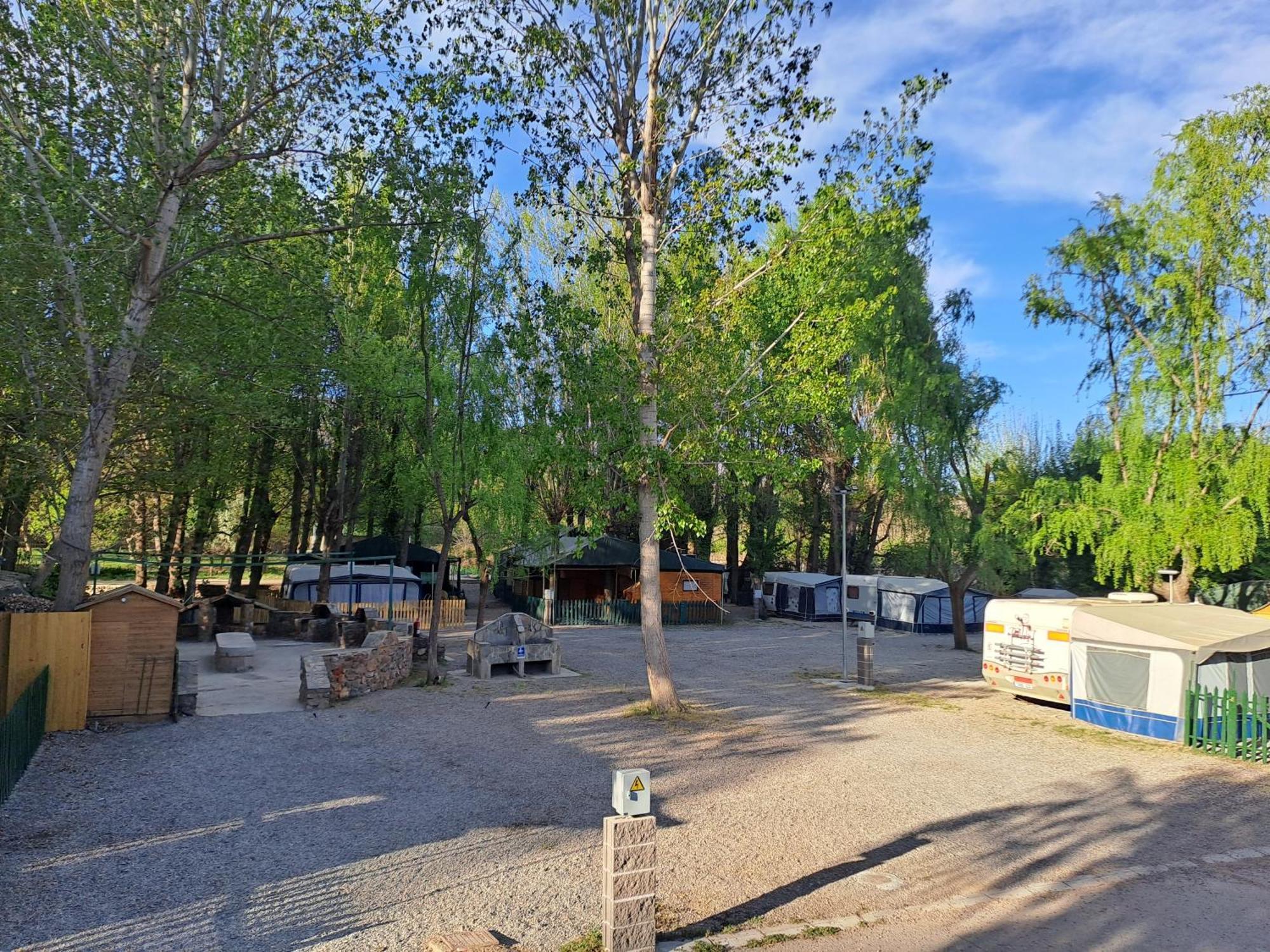 Camping Valle Del Andarax Fondon Exterior photo